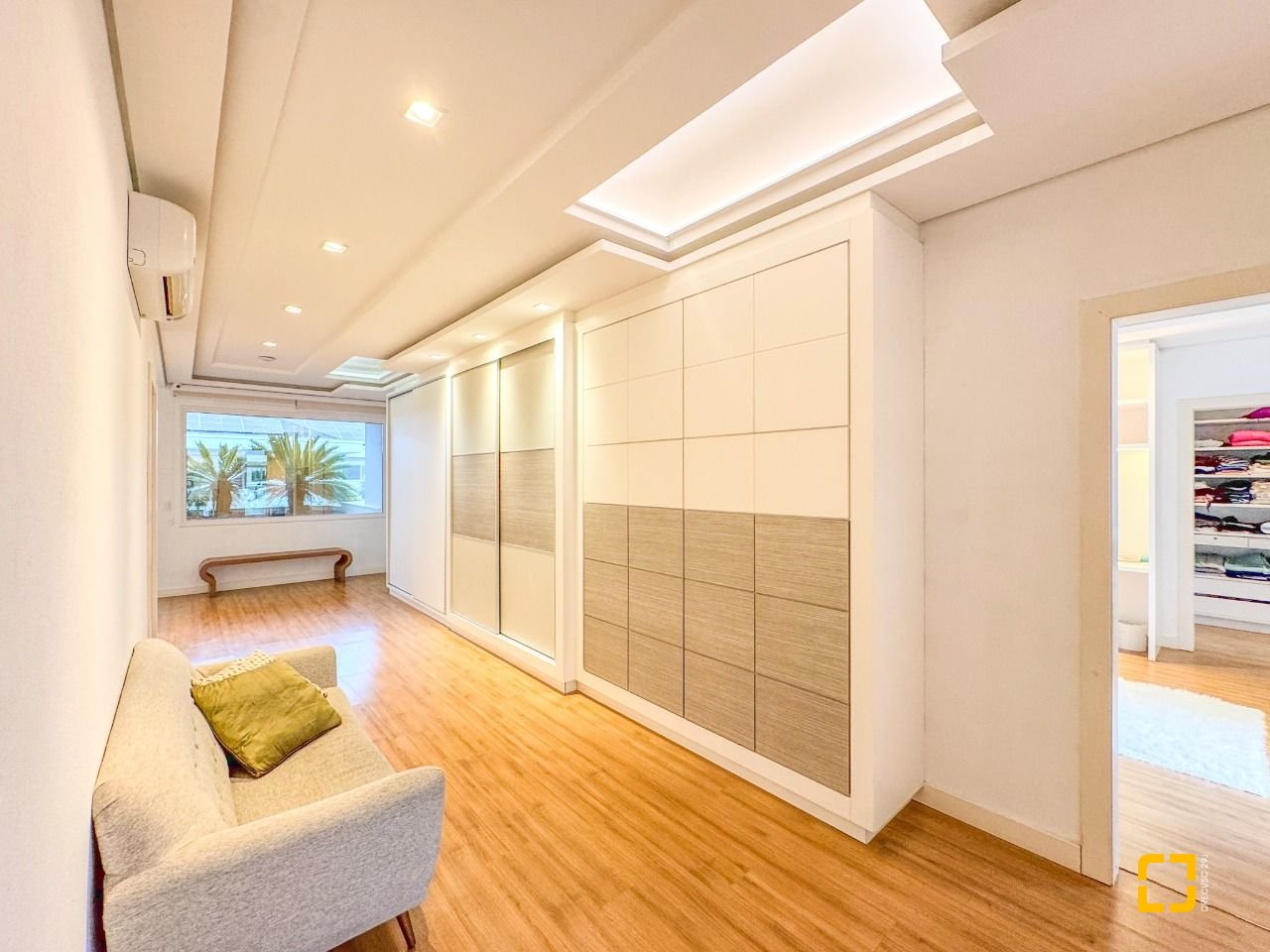 Casa de Condomínio com 890m², 10 quartos (sendo 5 suítes), 6 garagens, no bairro Jurerê Internacional em Florianópolis
