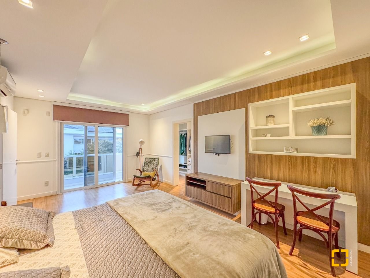 Casa de Condomínio com 890m², 10 quartos (sendo 5 suítes), 6 garagens, no bairro Jurerê Internacional em Florianópolis