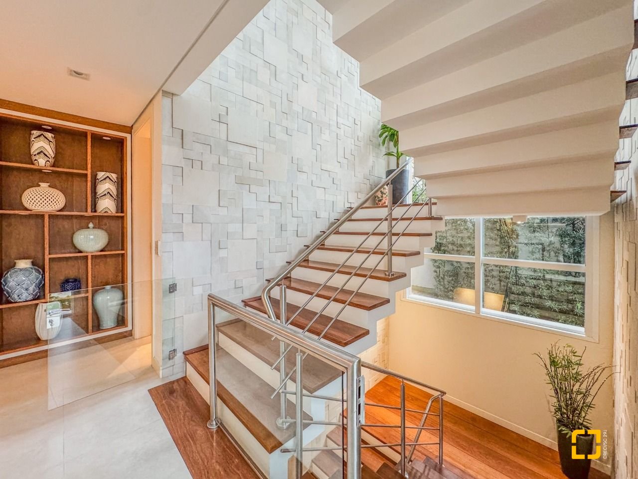 Casa de Condomínio com 890m², 10 quartos (sendo 5 suítes), 6 garagens, no bairro Jurerê Internacional em Florianópolis