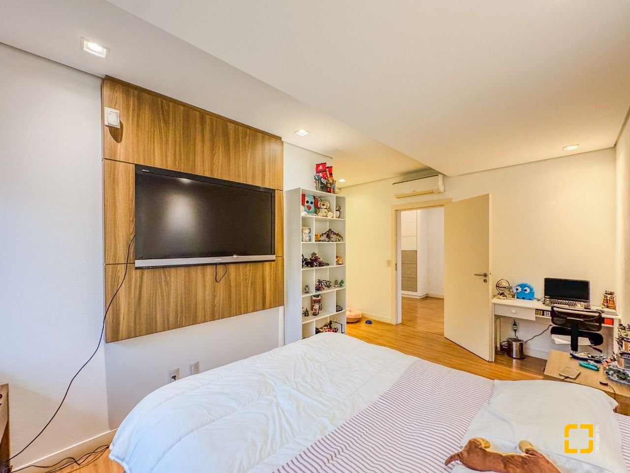 Casa de Condomínio com 890m², 10 quartos (sendo 5 suítes), 6 garagens, no bairro Jurerê Internacional em Florianópolis