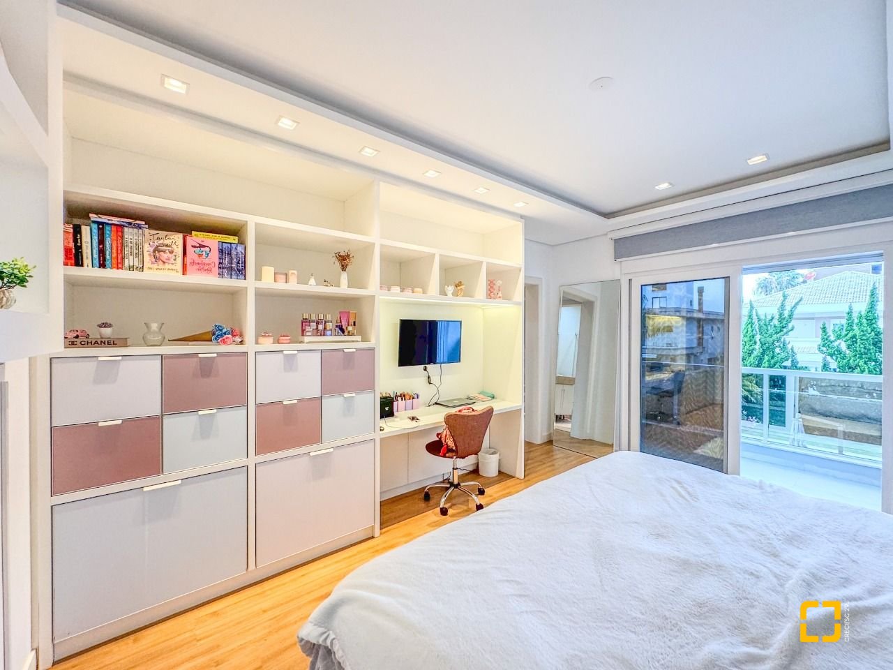 Casa de Condomínio com 890m², 10 quartos (sendo 5 suítes), 6 garagens, no bairro Jurerê Internacional em Florianópolis