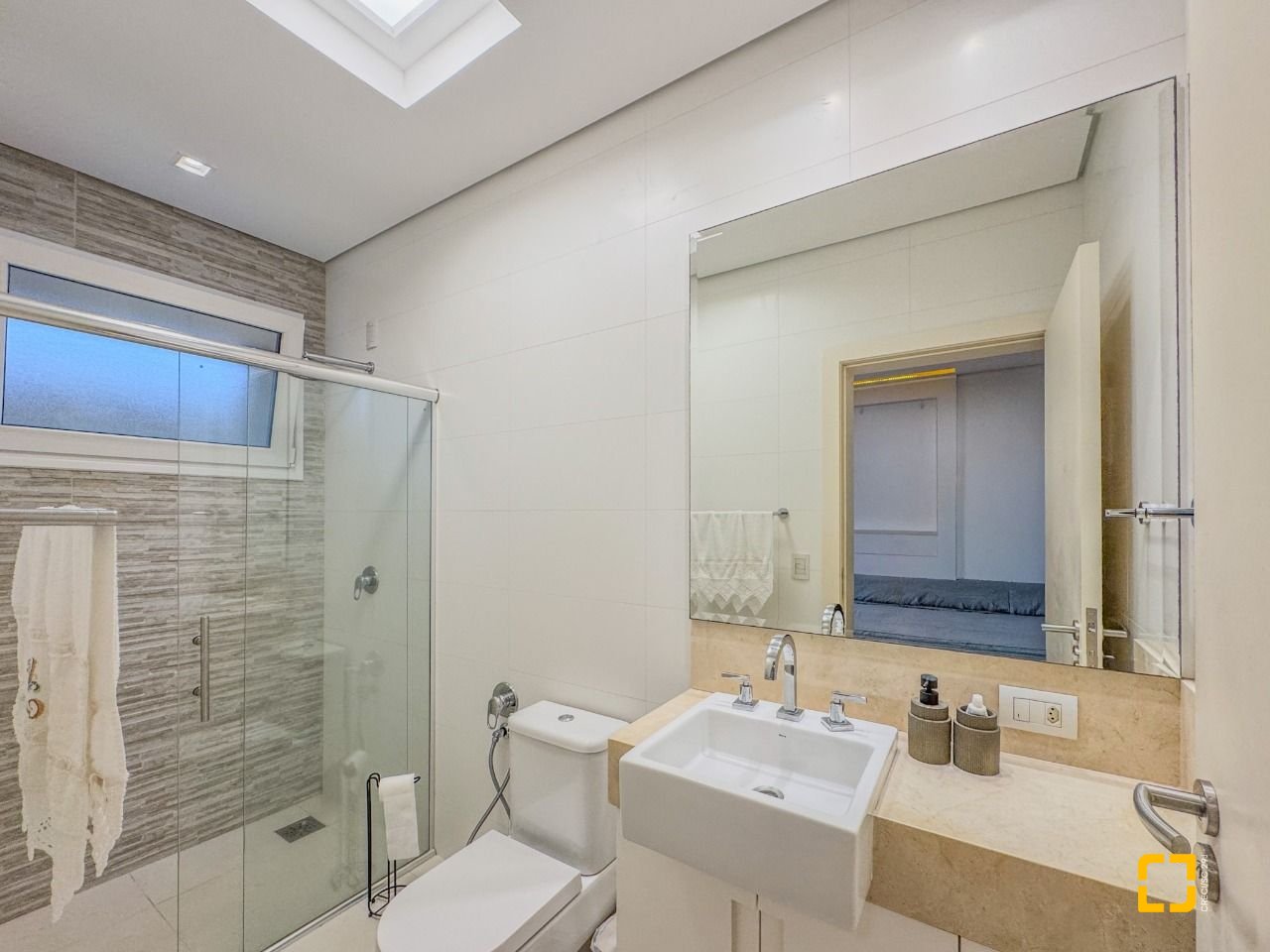 Casa de Condomínio com 890m², 5 quartos (sendo 5 suítes), 6 garagens, no bairro Jurerê Internacional em Florianópolis