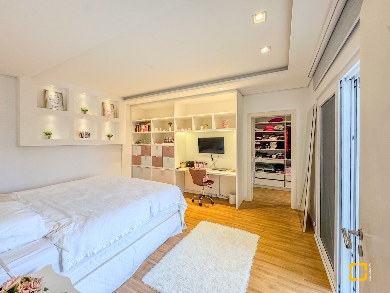 Casa de Condomínio com 890m², 5 quartos (sendo 5 suítes), 6 garagens, no bairro Jurerê Internacional em Florianópolis