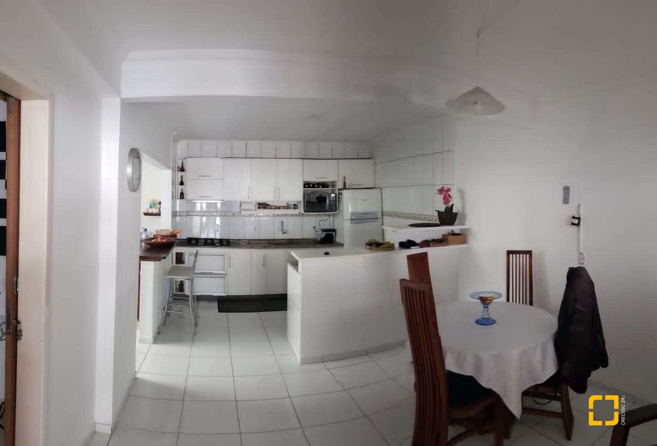 Casa com 150m², 6 quartos (sendo 2 suítes), 2 garagens, no bairro Vargem do Bom Jesus em Florianópolis