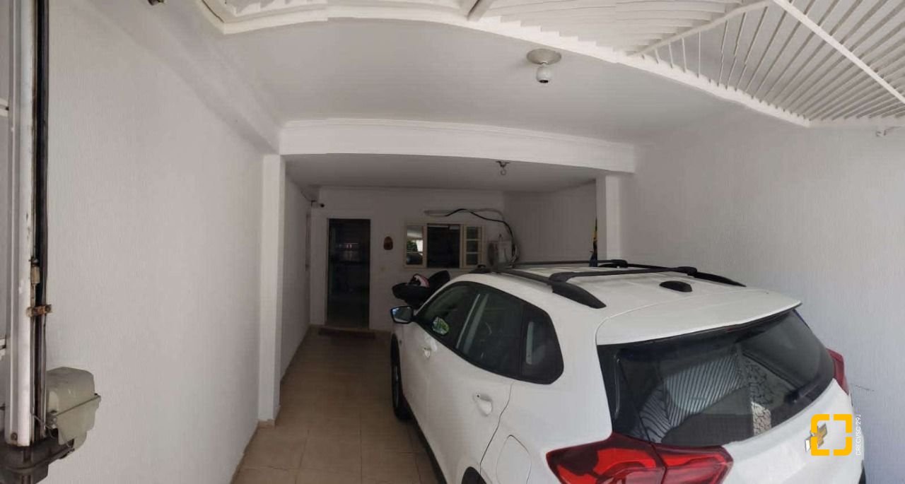 Casa com 150m², 6 quartos (sendo 2 suítes), 2 garagens, no bairro Vargem do Bom Jesus em Florianópolis
