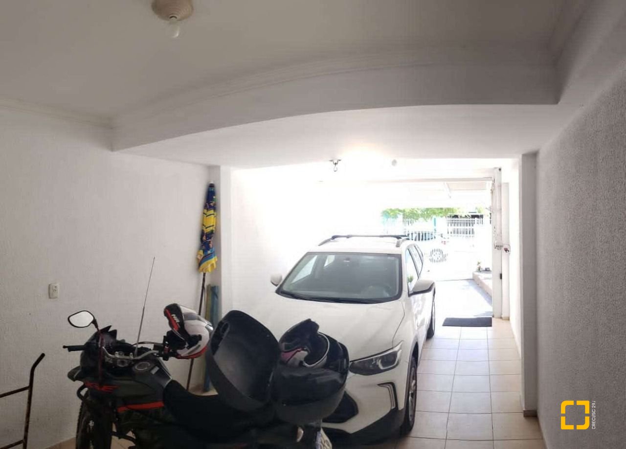 Casa com 150m², 6 quartos (sendo 2 suítes), 2 garagens, no bairro Vargem do Bom Jesus em Florianópolis