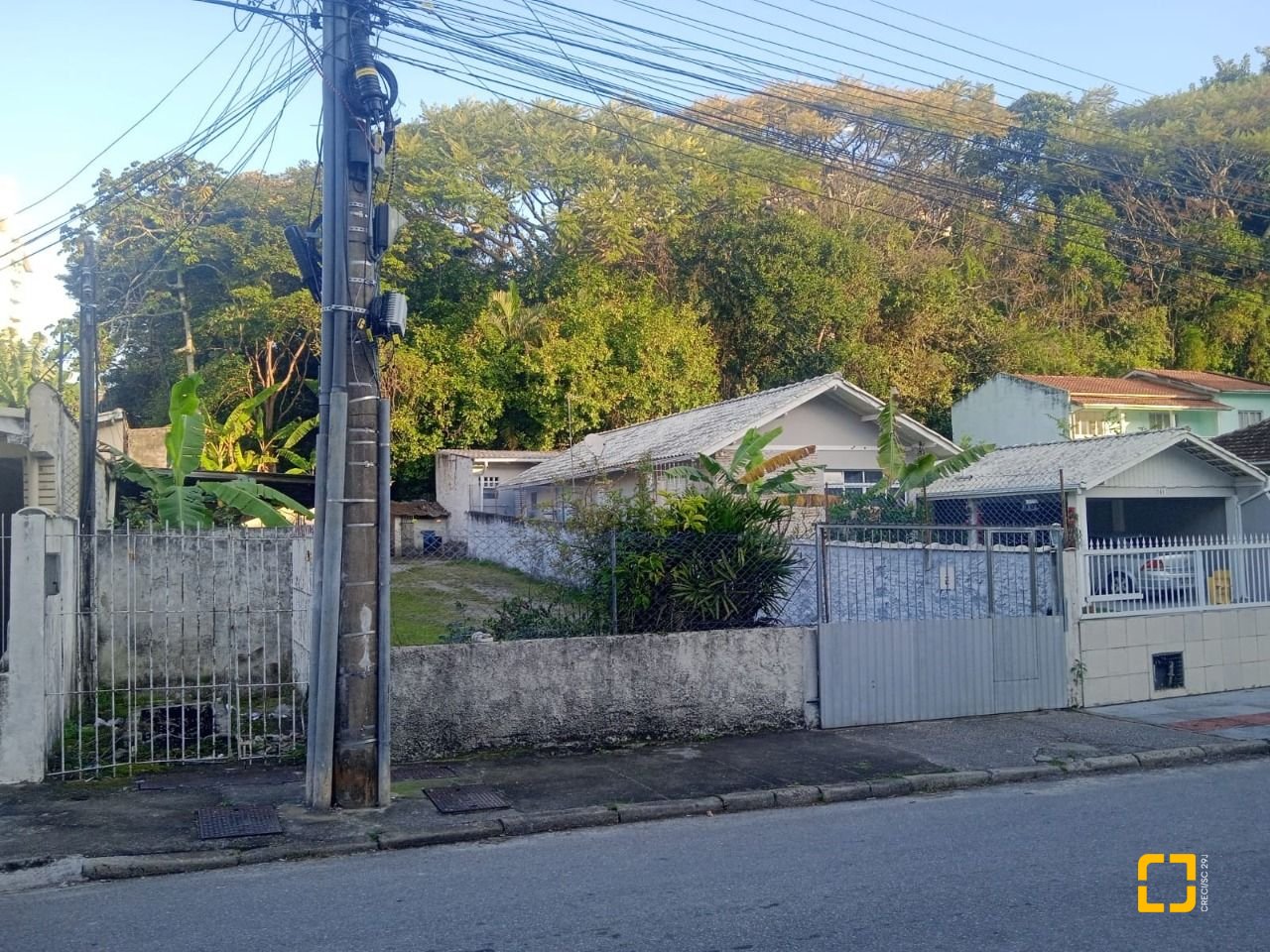 Terreno com 290m², no bairro Estreito em Florianópolis