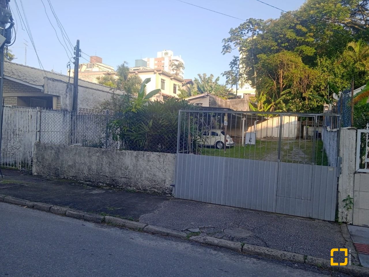 Terreno com 290m², no bairro Estreito em Florianópolis