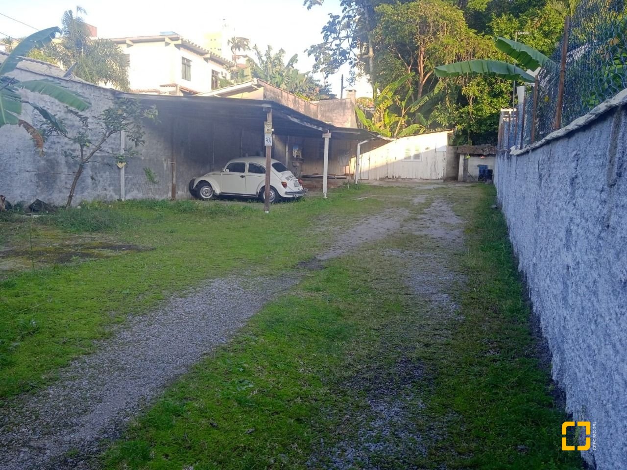 Terreno com 290m², no bairro Estreito em Florianópolis