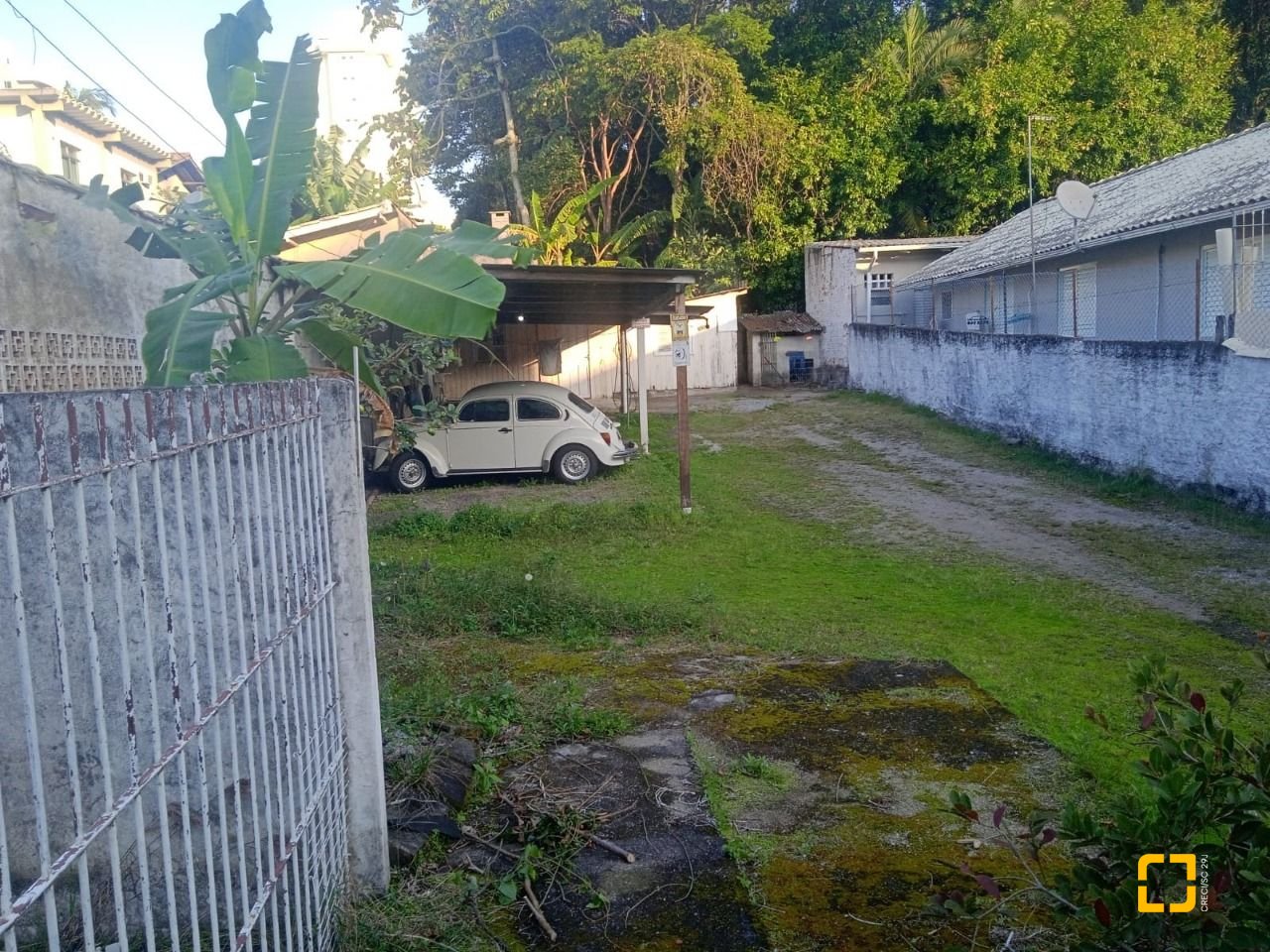 Terreno com 290m², no bairro Estreito em Florianópolis