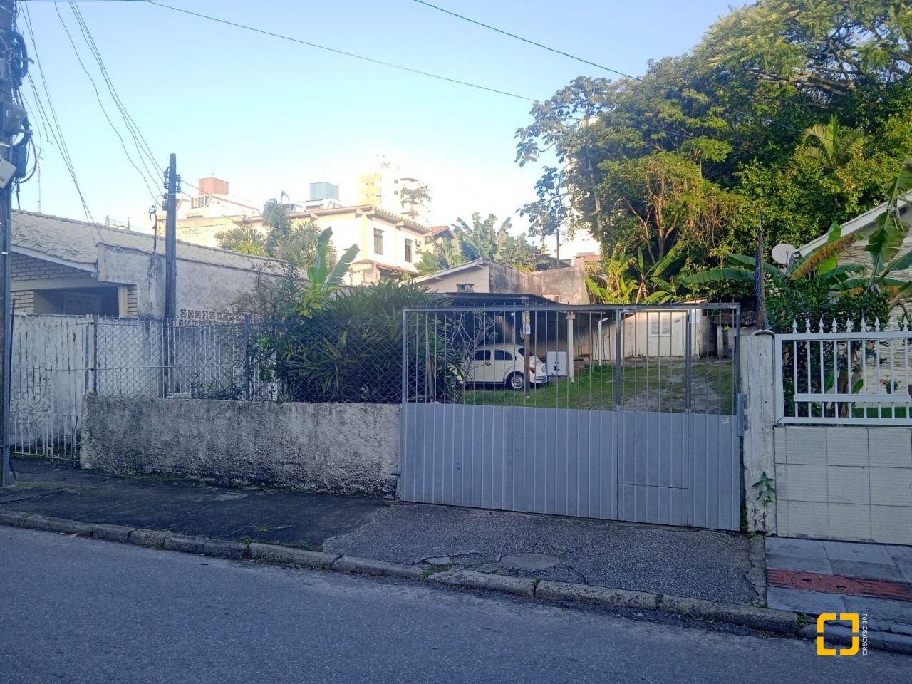 Terreno com 290m², no bairro Estreito em Florianópolis