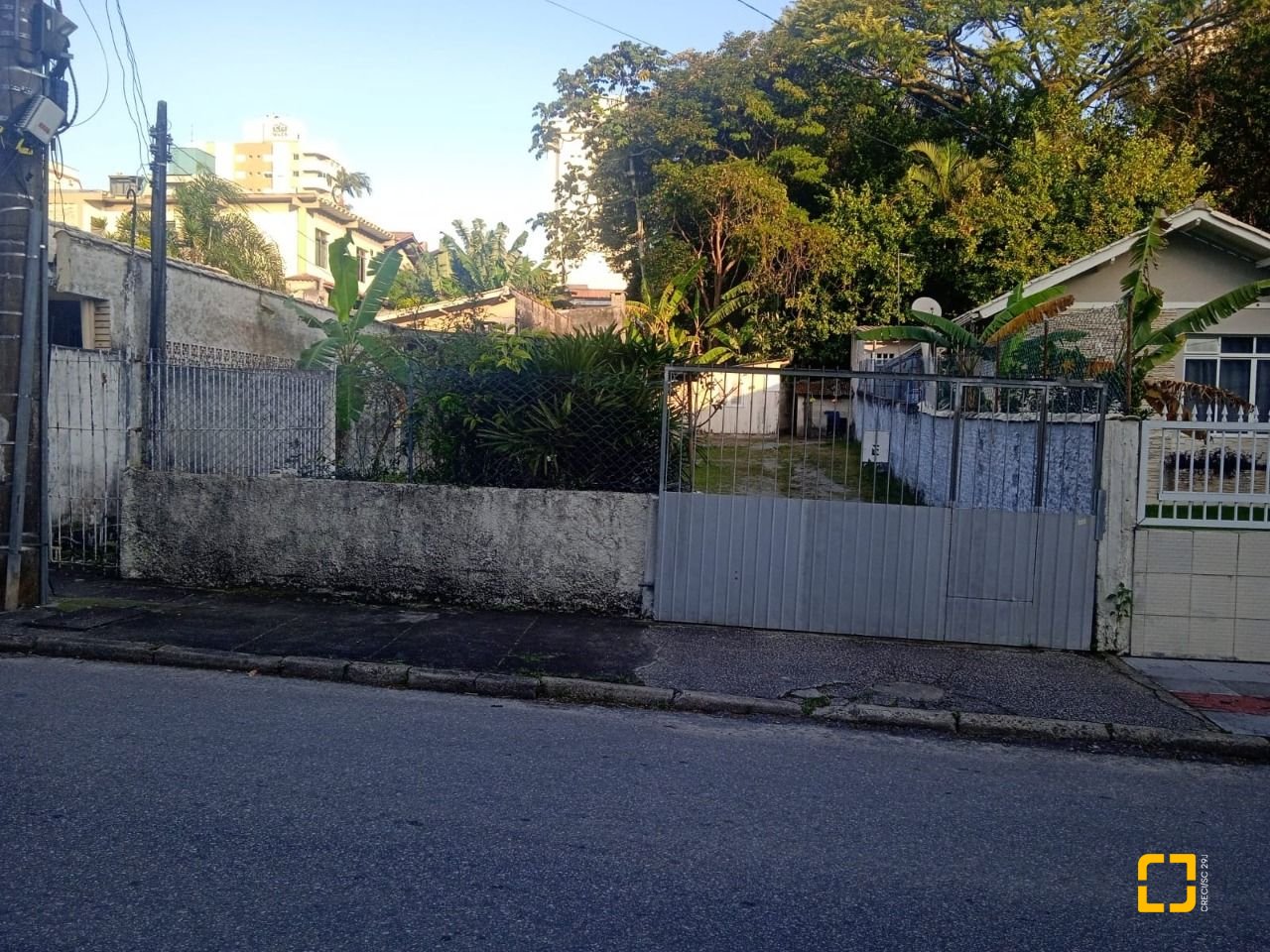 Terreno com 290m², no bairro Estreito em Florianópolis