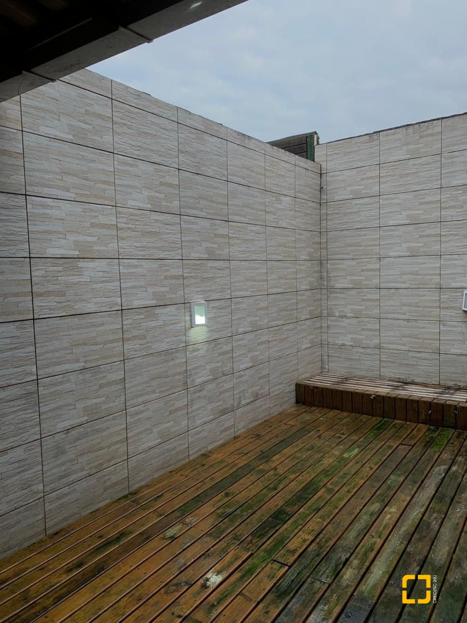 Casa de Condomínio com 59m², 2 quartos, 2 garagens, no bairro Forquilhas em São José