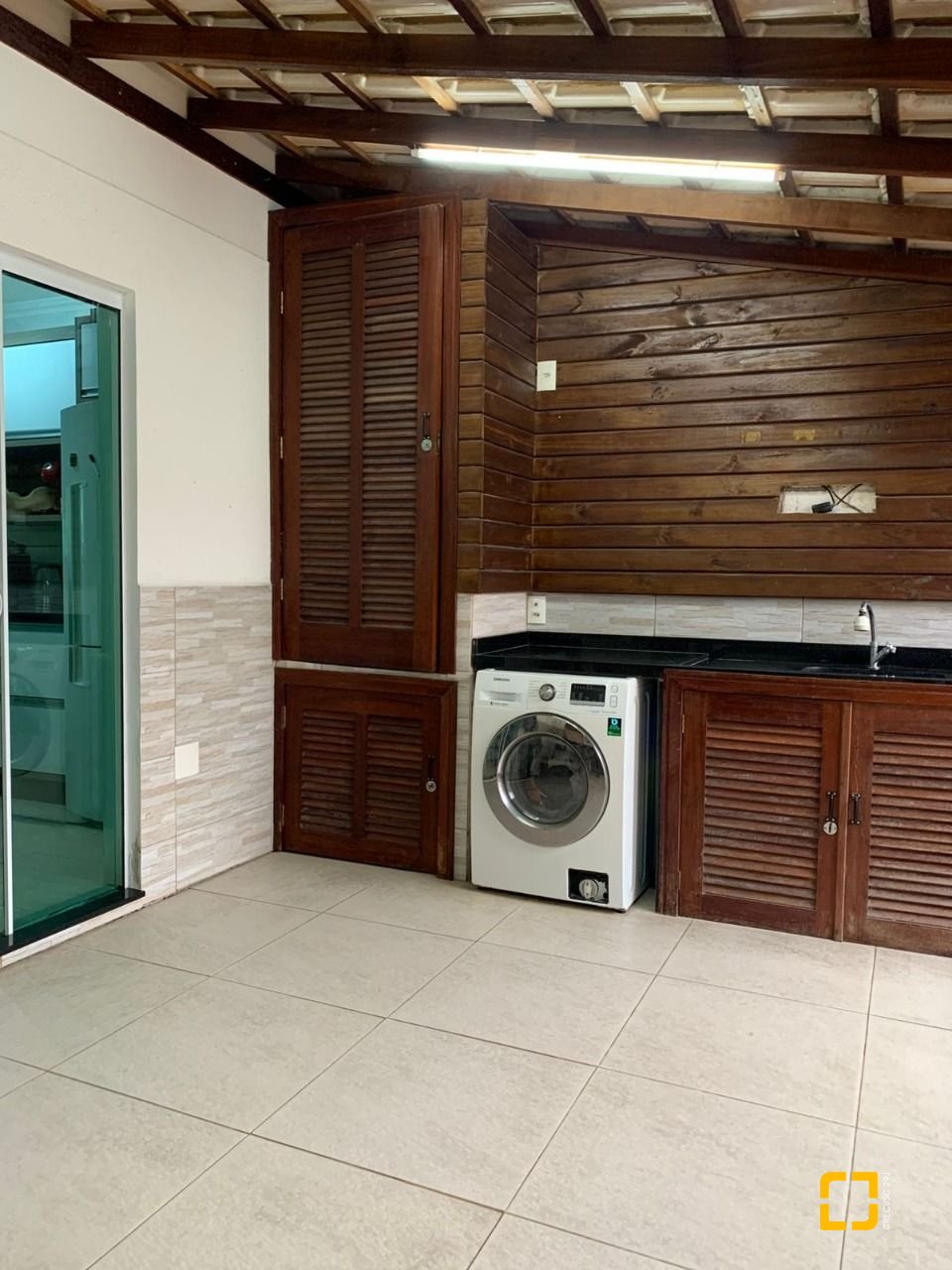 Casa de Condomínio com 59m², 2 quartos, 2 garagens, no bairro Forquilhas em São José