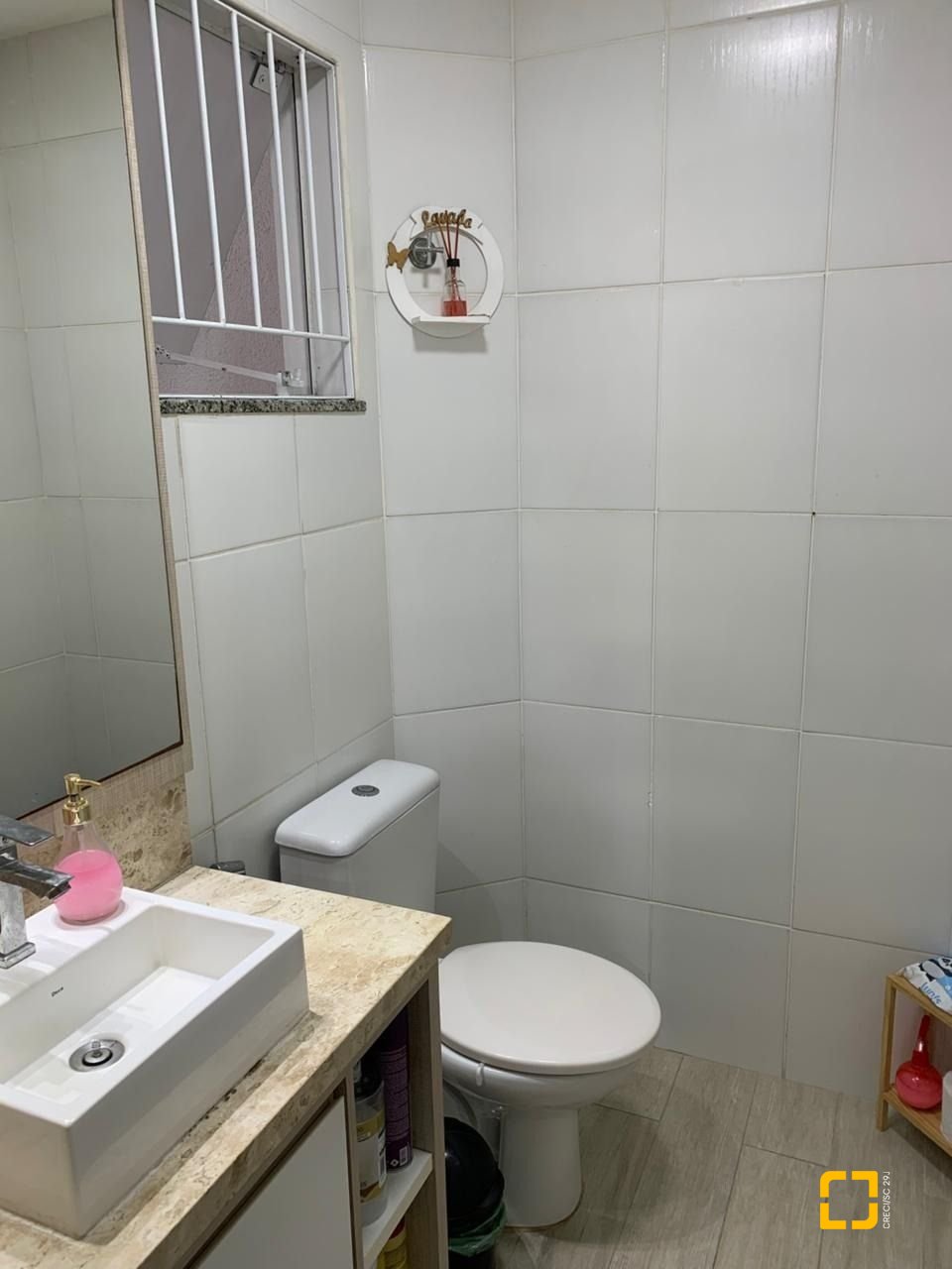Casa de Condomínio com 59m², 2 quartos, 2 garagens, no bairro Forquilhas em São José