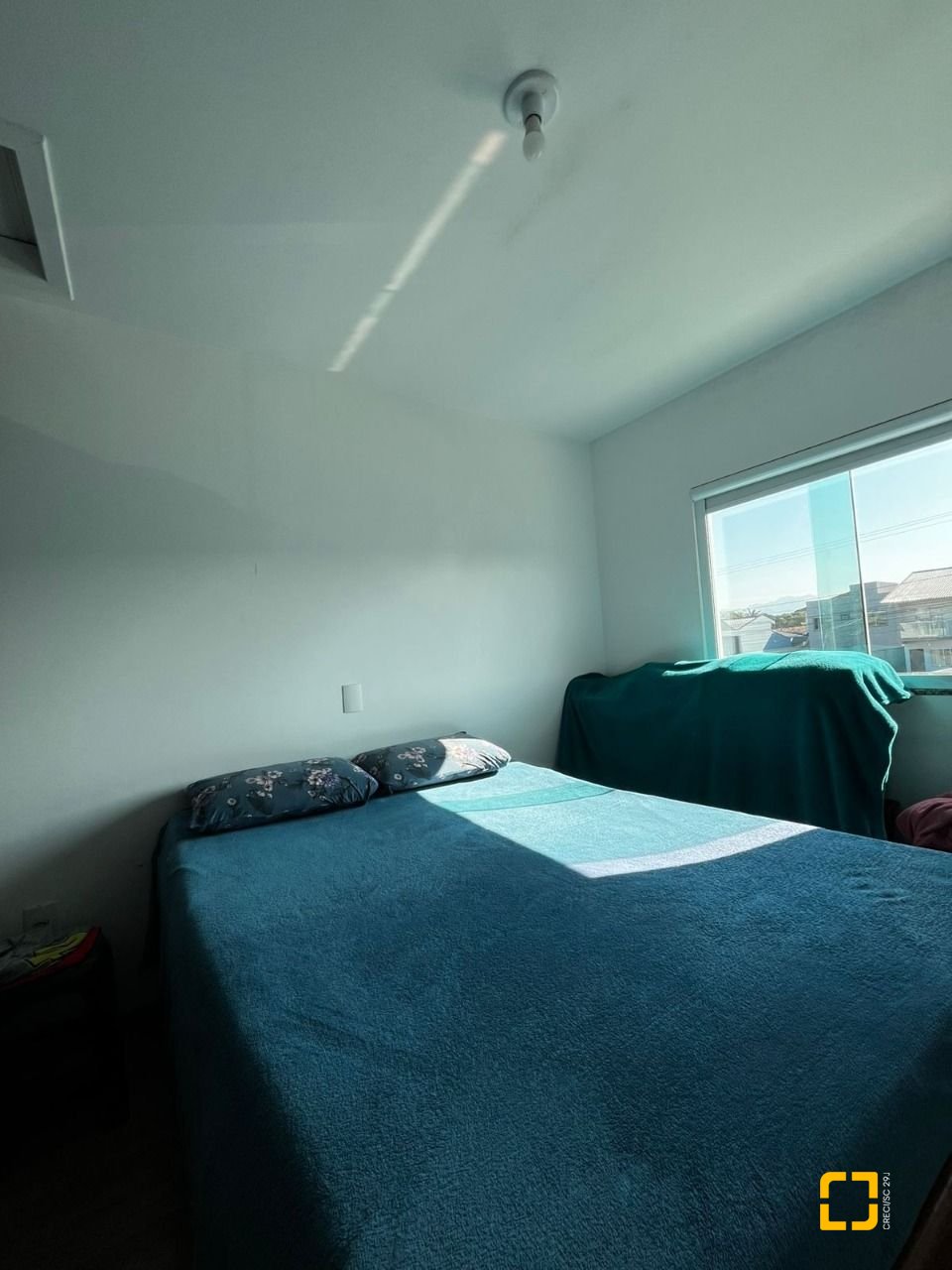 Casa de Condomínio com 59m², 2 quartos, 2 garagens, no bairro Forquilhas em São José