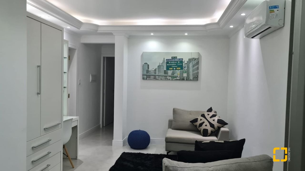 Cobertura com 132m², 6 quartos (sendo 1 suíte), 1 garagem, no bairro Estreito em Florianópolis