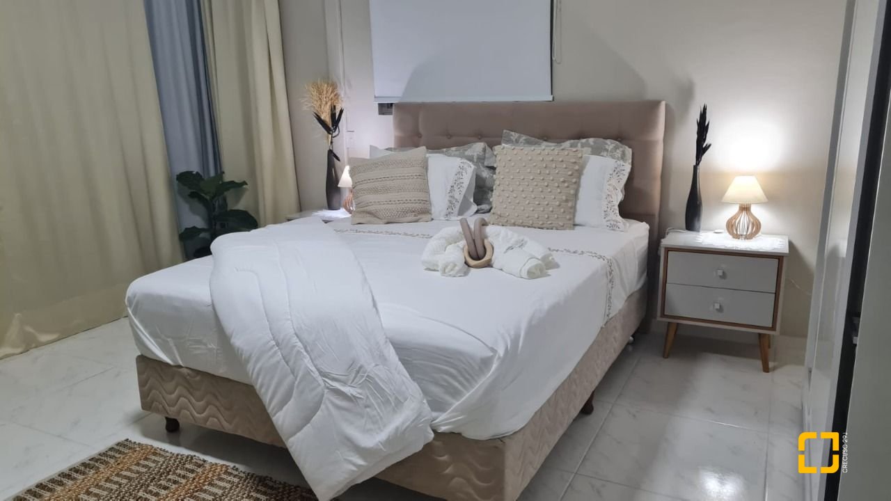 Cobertura com 132m², 6 quartos (sendo 1 suíte), 1 garagem, no bairro Estreito em Florianópolis