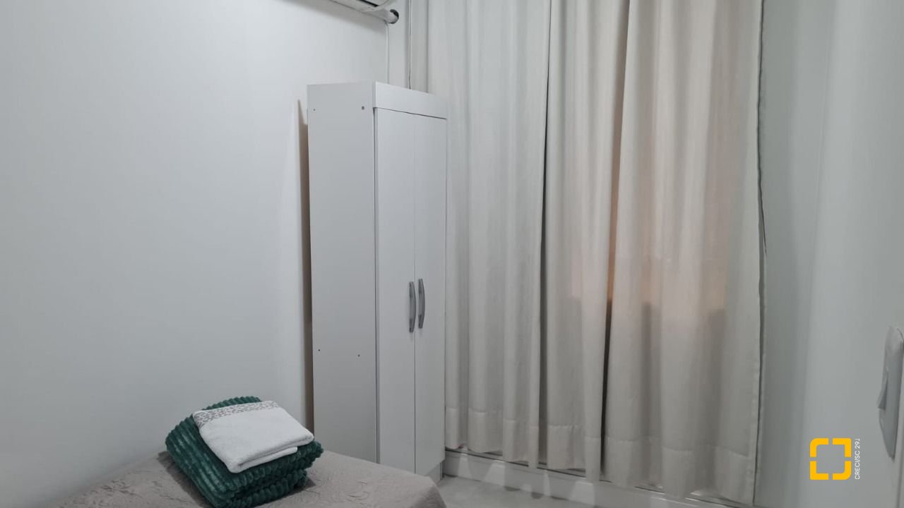Cobertura com 132m², 6 quartos (sendo 1 suíte), 1 garagem, no bairro Estreito em Florianópolis