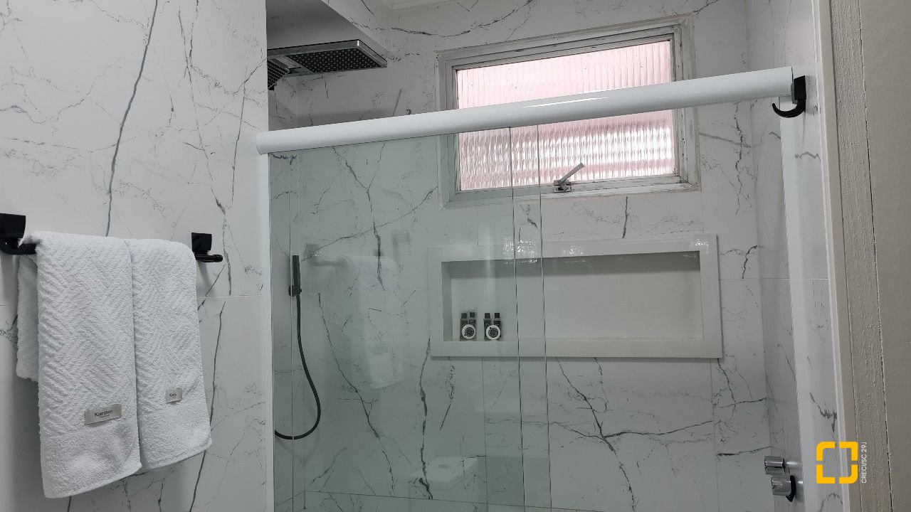 Cobertura com 132m², 6 quartos (sendo 1 suíte), 1 garagem, no bairro Estreito em Florianópolis