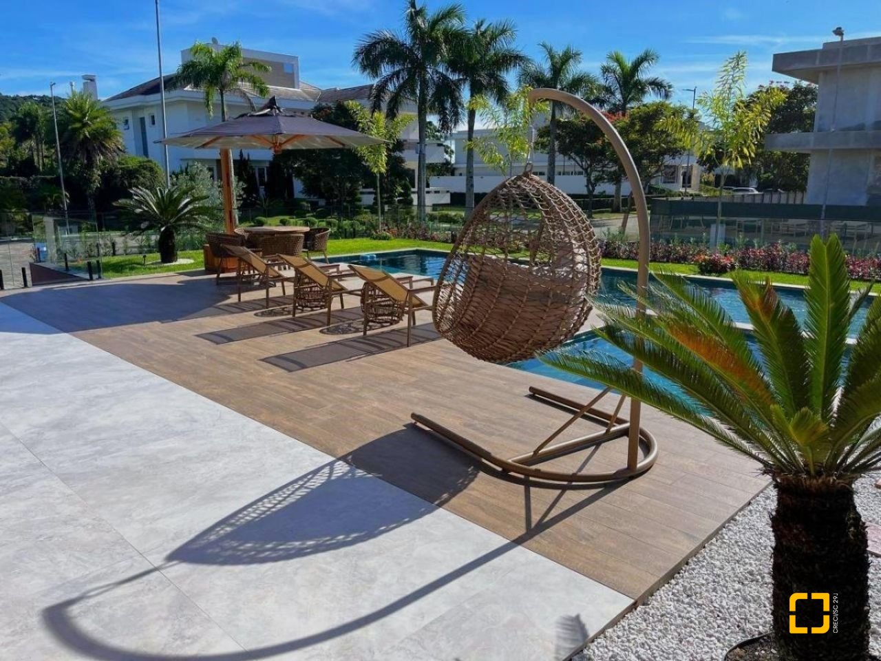 Casa de Condomínio com 600m², 4 quartos (sendo 4 suítes), 5 garagens, no bairro Jurerê Internacional em Florianópolis