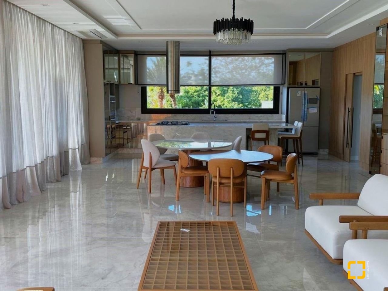 Casa de Condomínio com 600m², 4 quartos (sendo 4 suítes), 5 garagens, no bairro Jurerê Internacional em Florianópolis