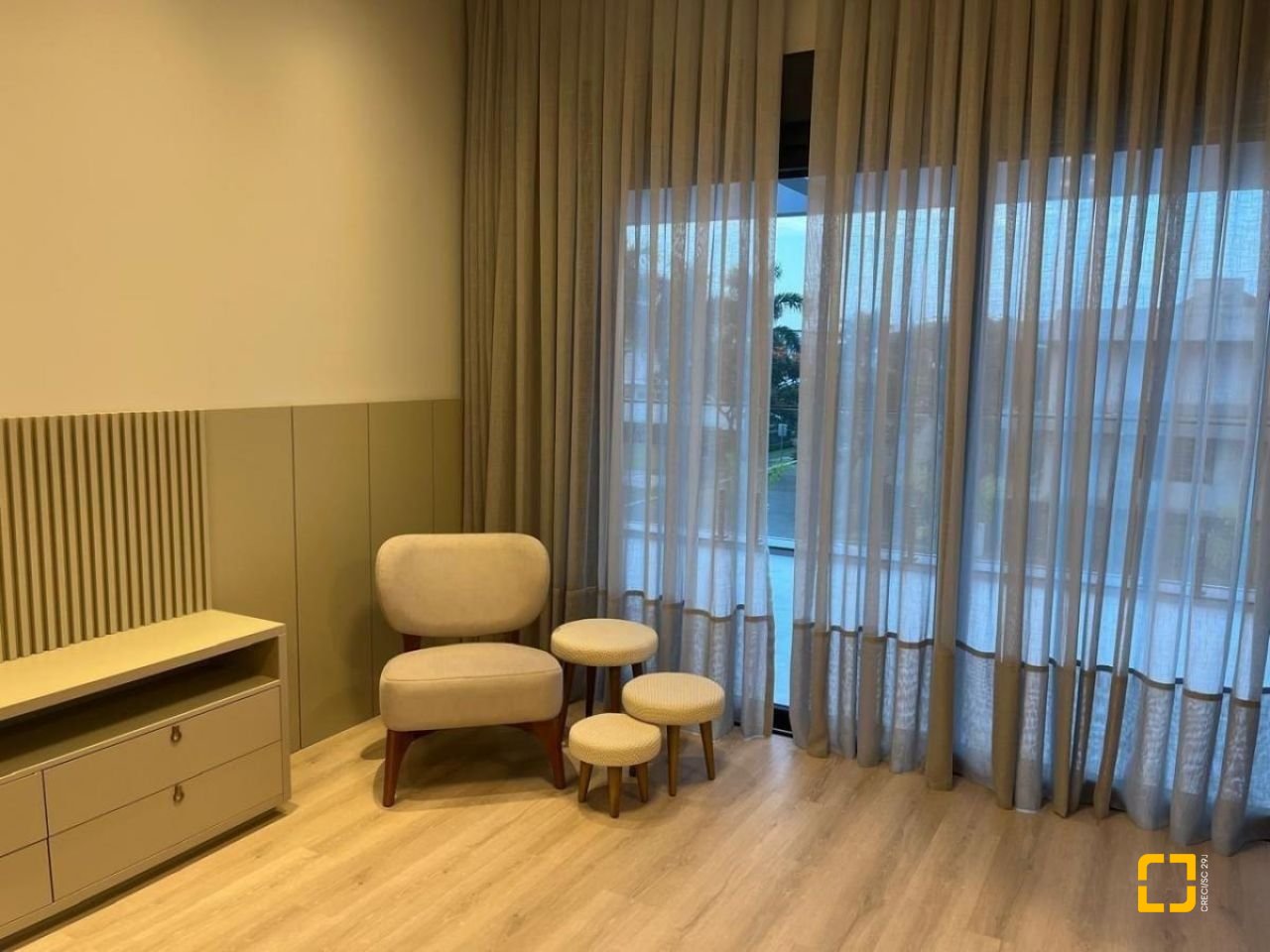 Casa de Condomínio com 600m², 4 quartos (sendo 4 suítes), 5 garagens, no bairro Jurerê Internacional em Florianópolis