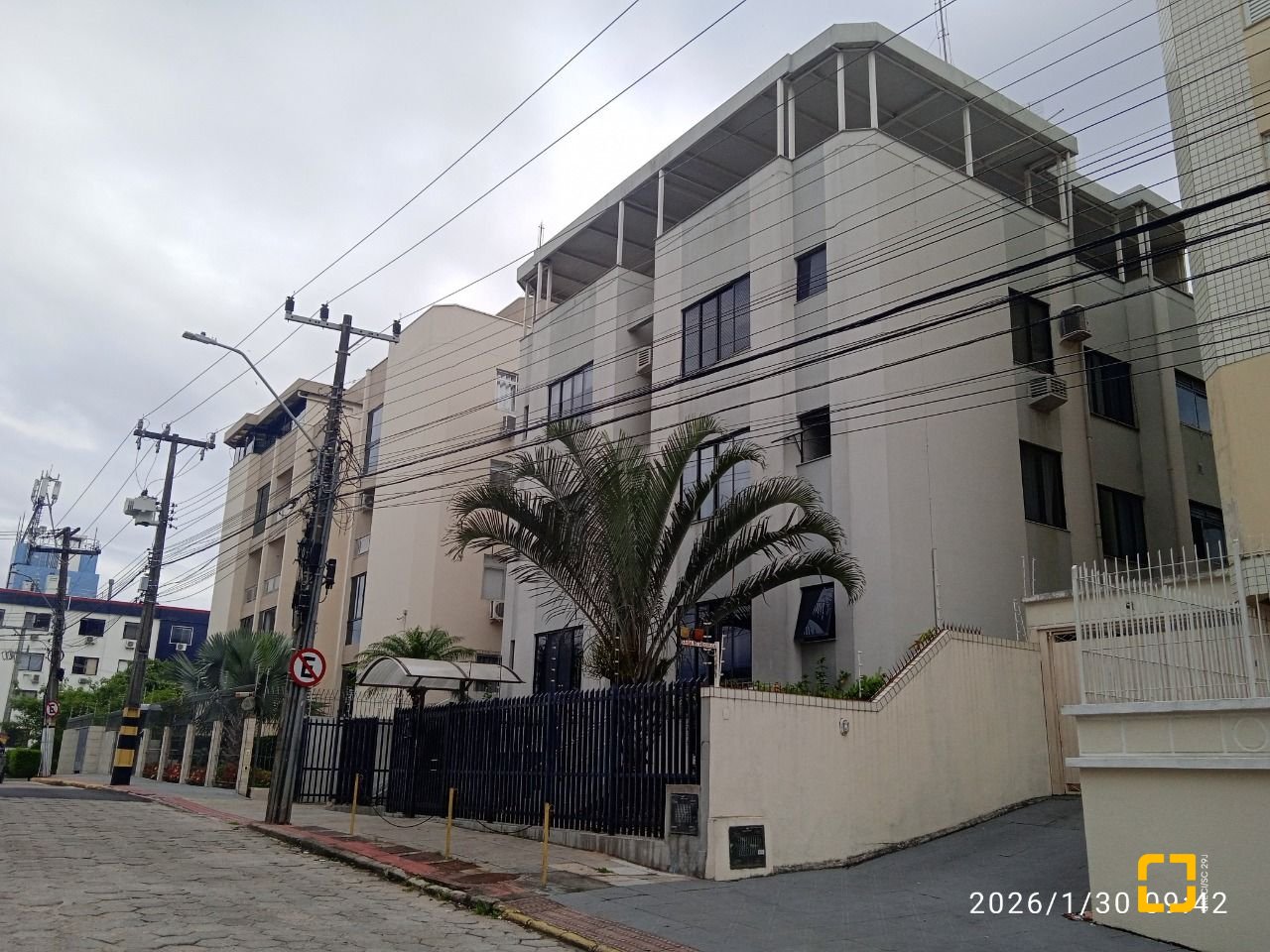 Cobertura com 63m², 2 quartos (sendo 1 suíte), 1 garagem, no bairro Abraão em Florianópolis