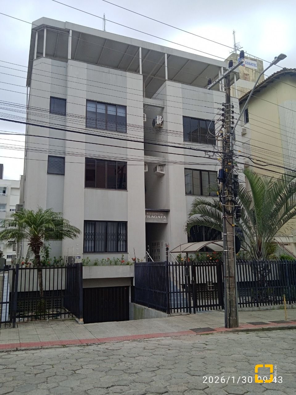 Cobertura com 63m², 2 quartos (sendo 1 suíte), 1 garagem, no bairro Abraão em Florianópolis