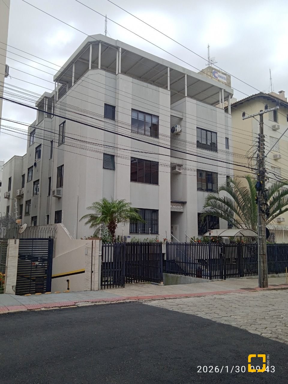 Cobertura com 63m², 2 quartos (sendo 1 suíte), 1 garagem, no bairro Abraão em Florianópolis