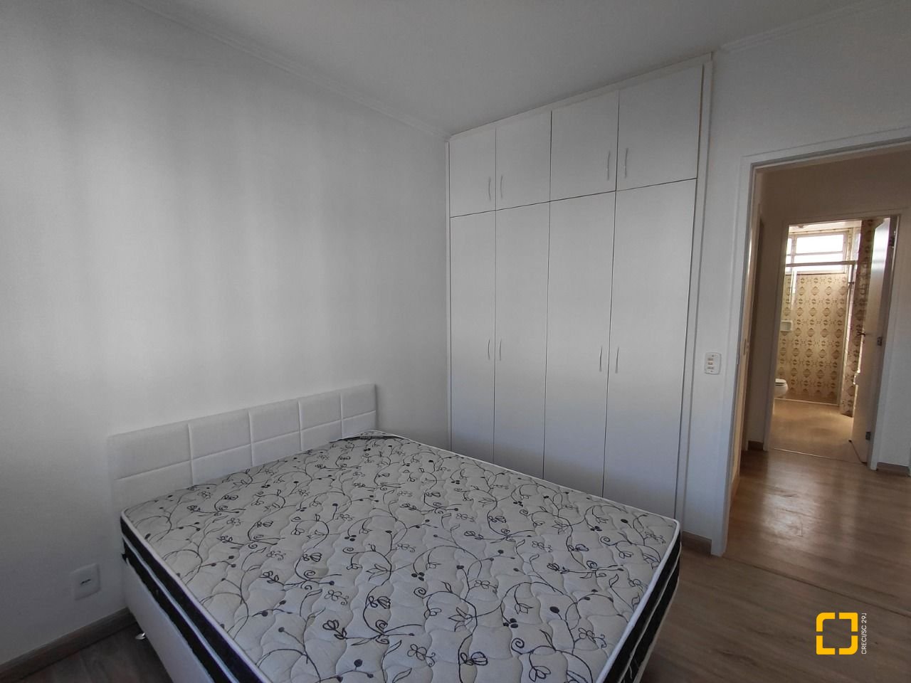 Apartamento com 147m², 5 quartos (sendo 1 suíte), 2 garagens, no bairro Centro em Florianópolis