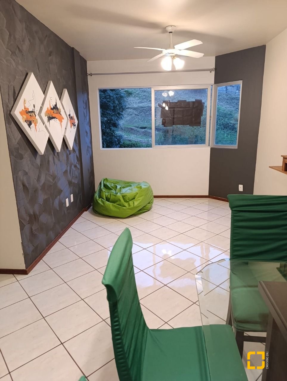 Apartamento com 55m², 1 quarto, no bairro Coqueiros em Florianópolis