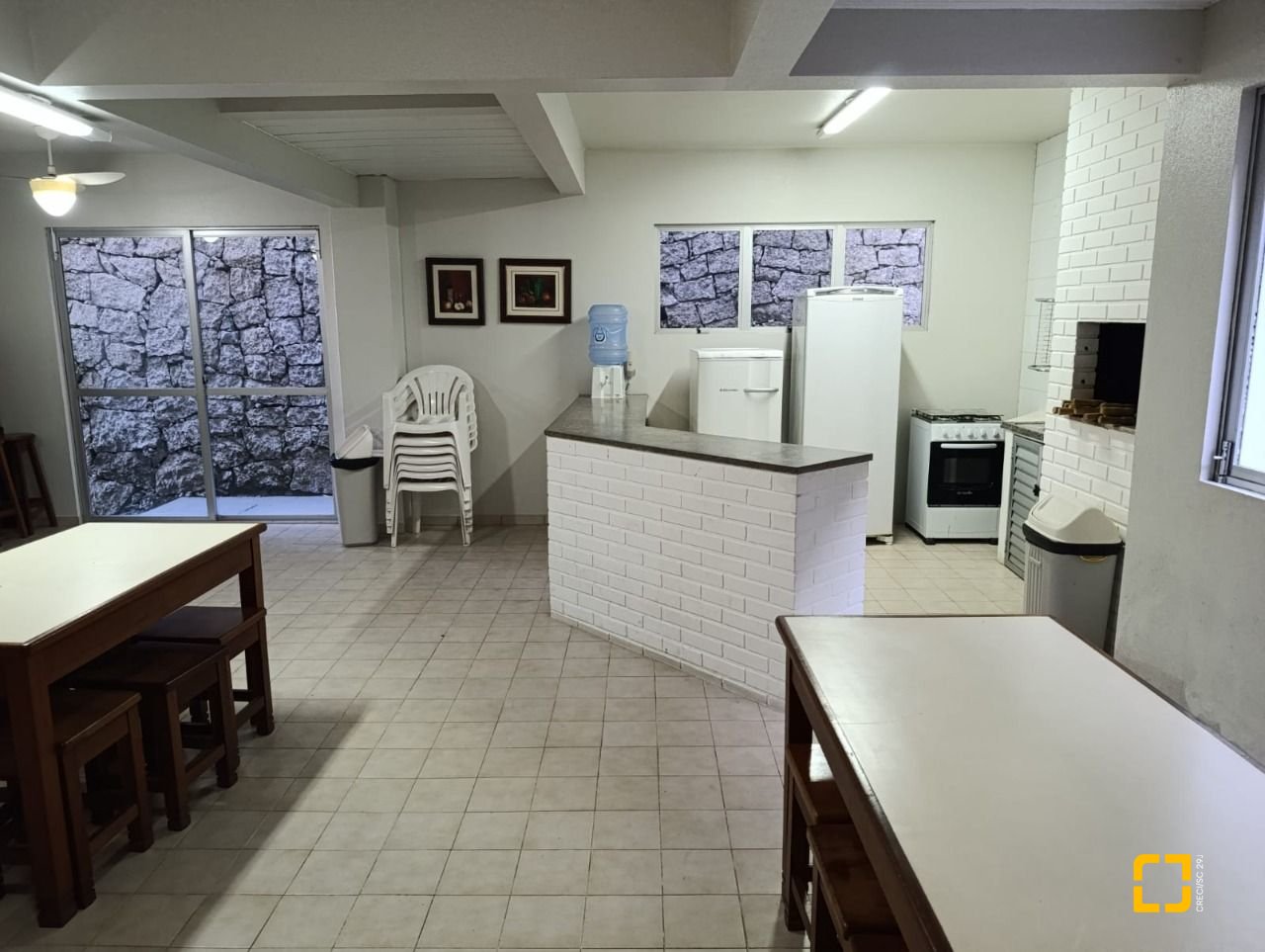 Apartamento com 55m², 1 quarto, no bairro Coqueiros em Florianópolis