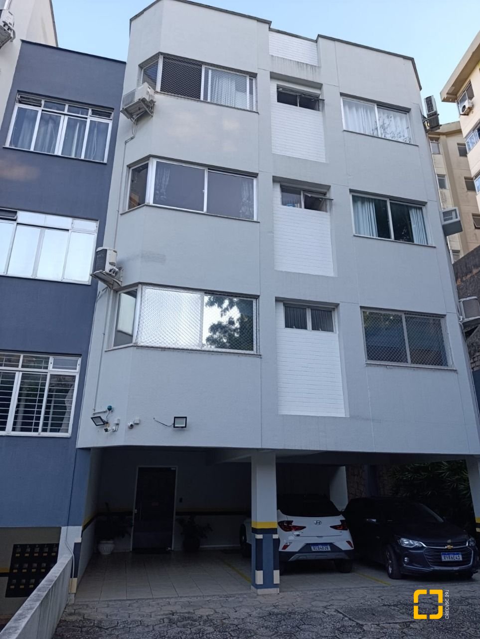 Apartamento com 55m², 1 quarto, no bairro Coqueiros em Florianópolis