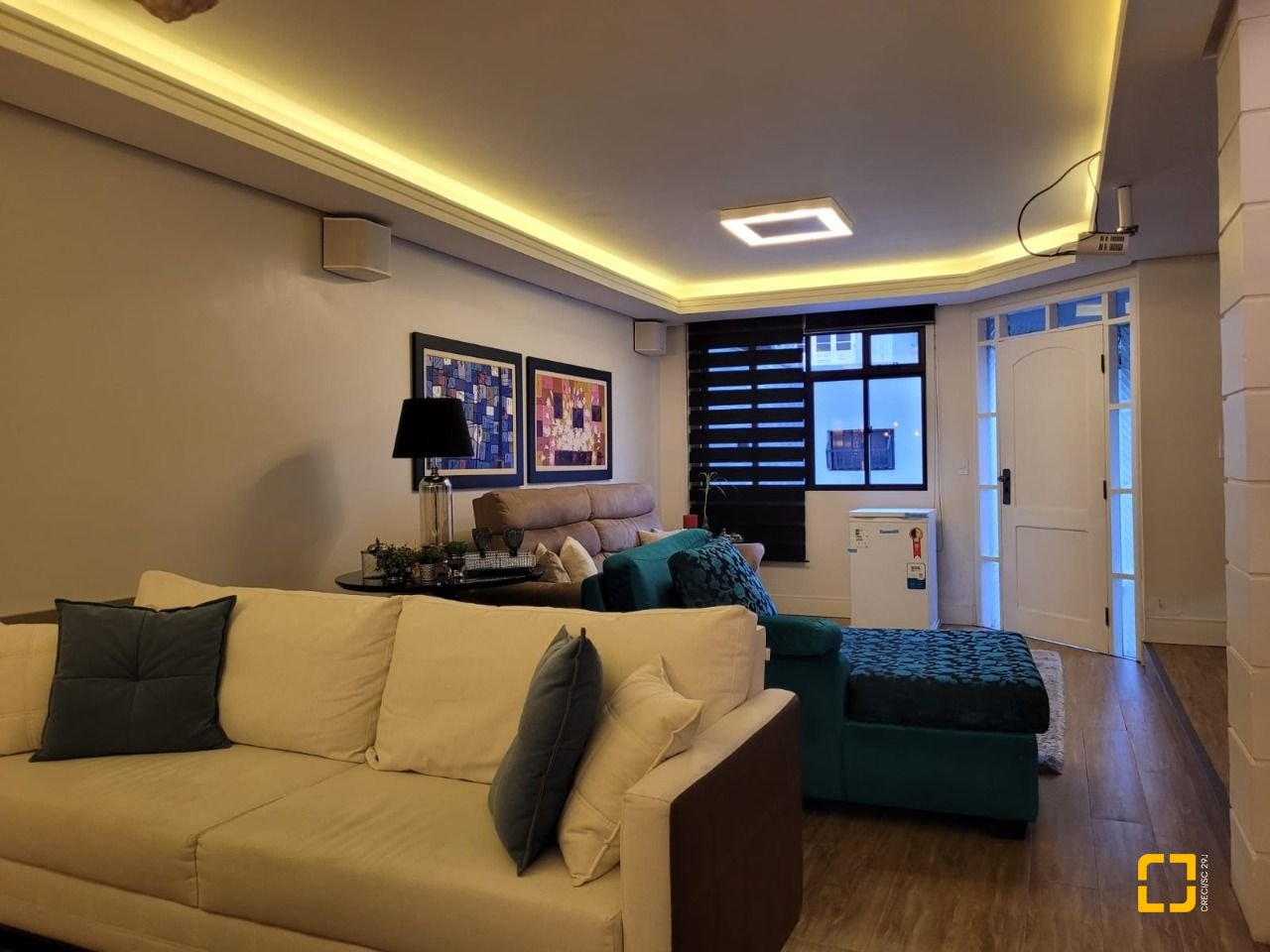 Casa com 232m², 5 quartos (sendo 1 suíte), 4 garagens, no bairro Saco dos Limões em Florianópolis