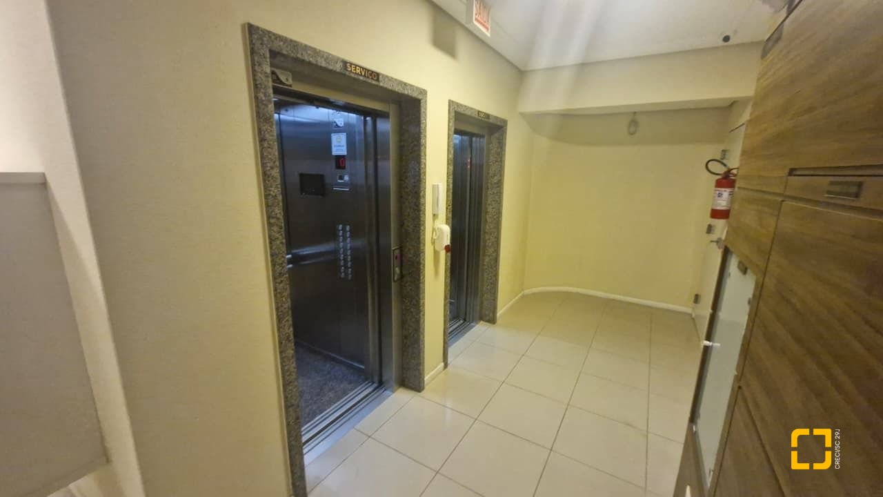 Apartamento com 79m², 4 quartos (sendo 1 suíte), 2 garagens, no bairro Córrego Grande em Florianópolis