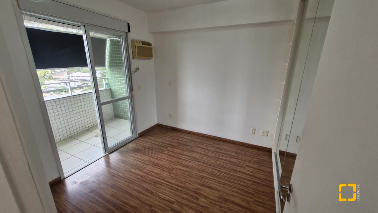 Apartamento com 79m², 4 quartos (sendo 1 suíte), 2 garagens, no bairro Córrego Grande em Florianópolis