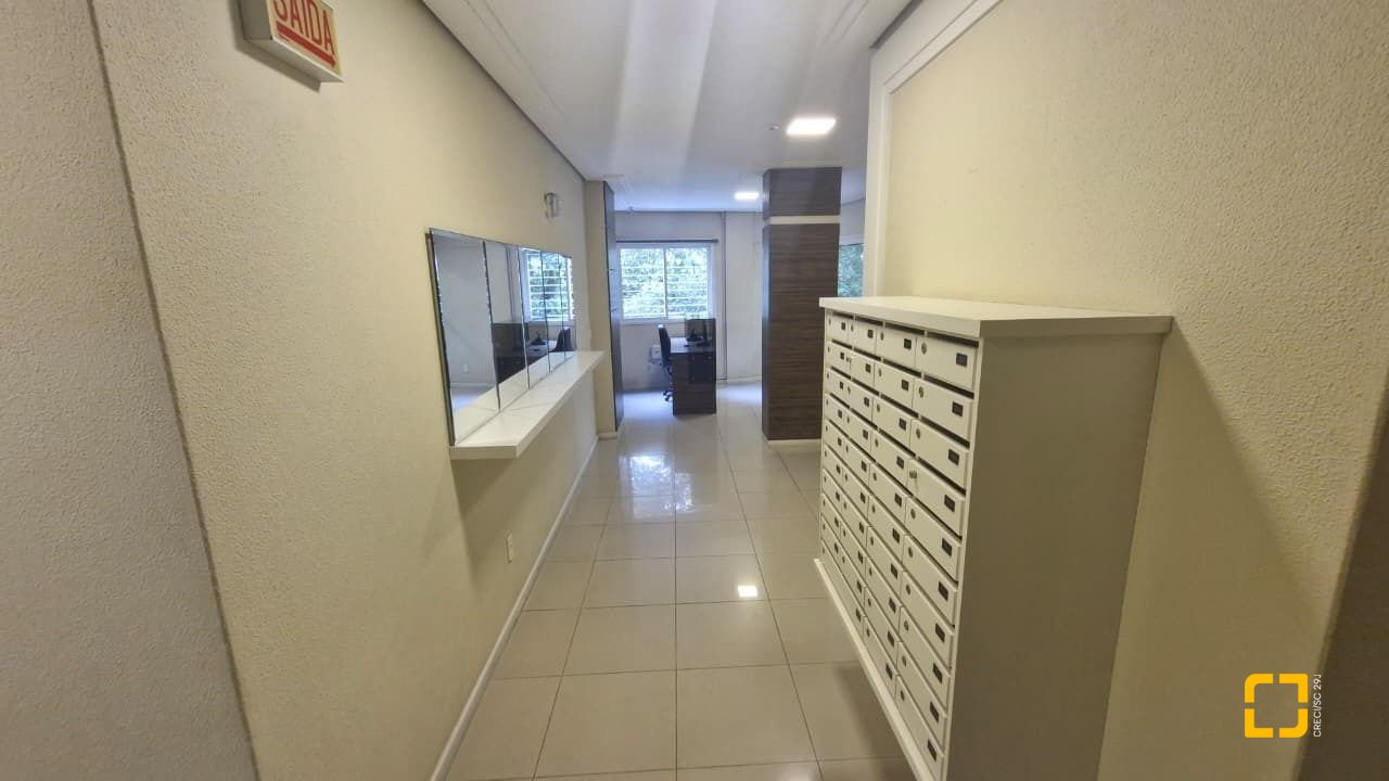 Apartamento com 79m², 4 quartos (sendo 1 suíte), 2 garagens, no bairro Córrego Grande em Florianópolis