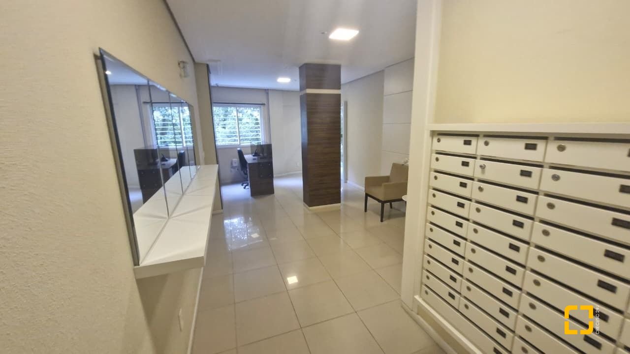 Apartamento com 79m², 4 quartos (sendo 1 suíte), 2 garagens, no bairro Córrego Grande em Florianópolis