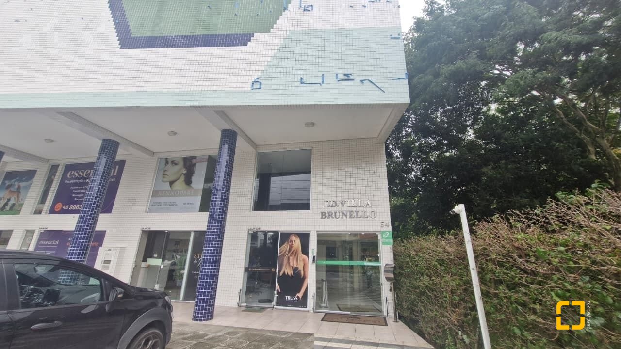 Apartamento com 79m², 4 quartos (sendo 1 suíte), 2 garagens, no bairro Córrego Grande em Florianópolis
