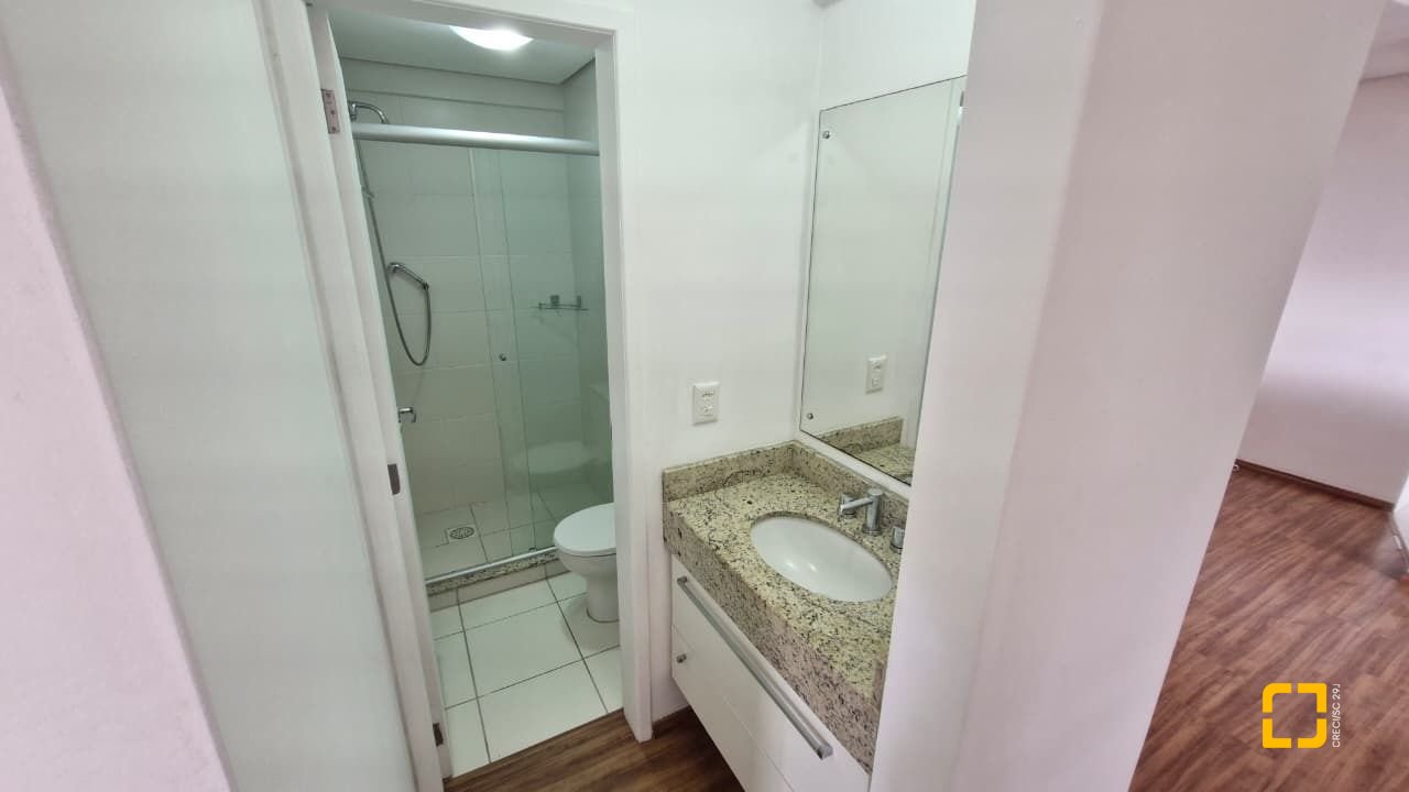 Apartamento com 79m², 4 quartos (sendo 1 suíte), 2 garagens, no bairro Córrego Grande em Florianópolis