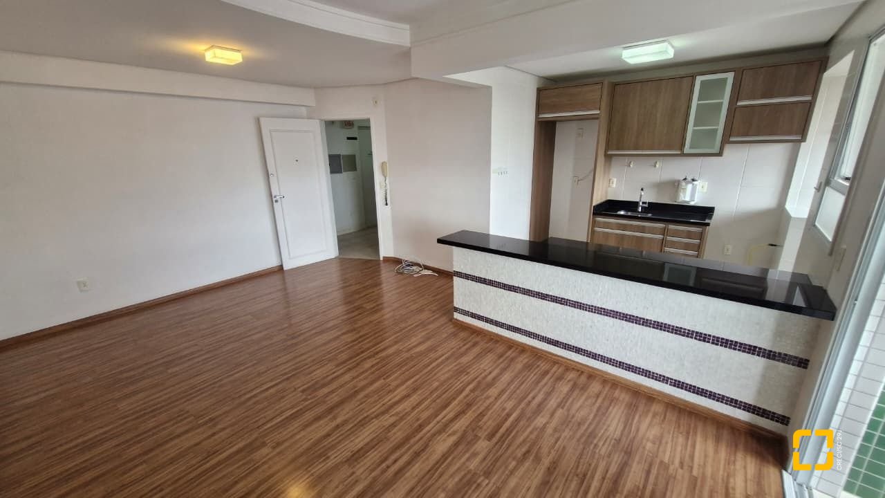 Apartamento com 79m², 4 quartos (sendo 1 suíte), 2 garagens, no bairro Córrego Grande em Florianópolis
