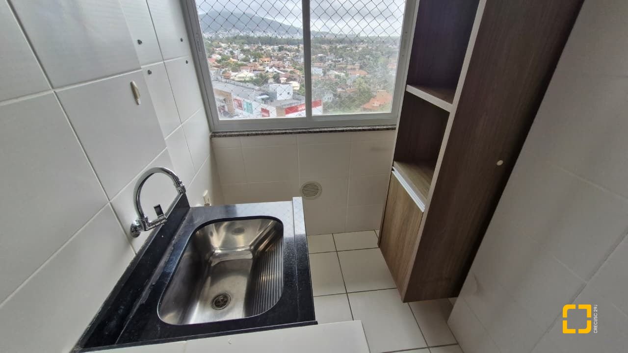 Apartamento com 79m², 4 quartos (sendo 1 suíte), 2 garagens, no bairro Córrego Grande em Florianópolis