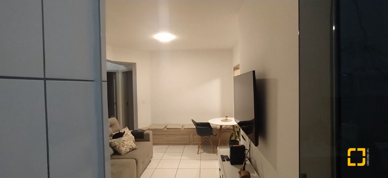 Apartamento com 74m², 3 quartos (sendo 1 suíte), 1 garagem, no bairro Forquilhinhas em São José
