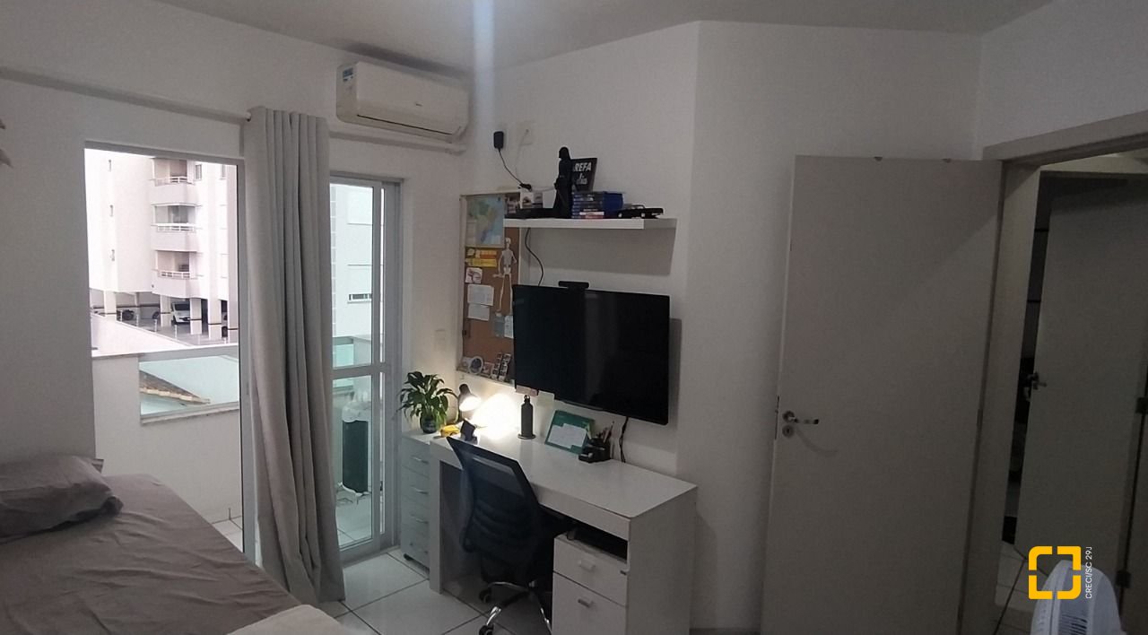 Apartamento com 74m², 3 quartos (sendo 1 suíte), 1 garagem, no bairro Forquilhinhas em São José