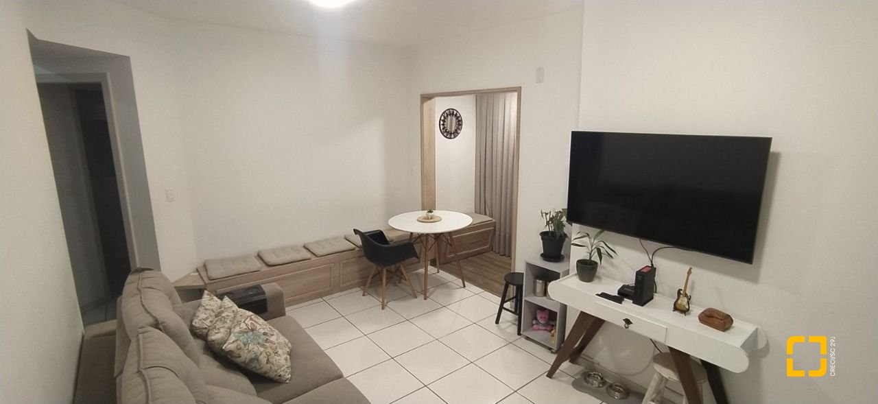 Apartamento com 74m², 3 quartos (sendo 1 suíte), 1 garagem, no bairro Forquilhinhas em São José