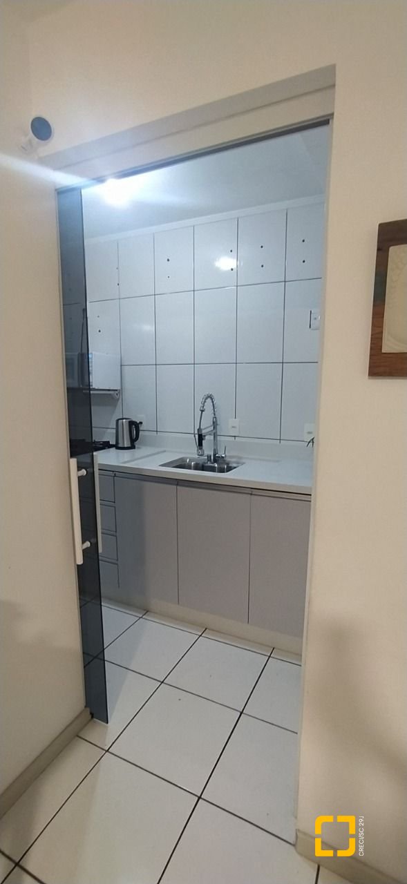 Apartamento com 74m², 3 quartos (sendo 1 suíte), 1 garagem, no bairro Forquilhinhas em São José