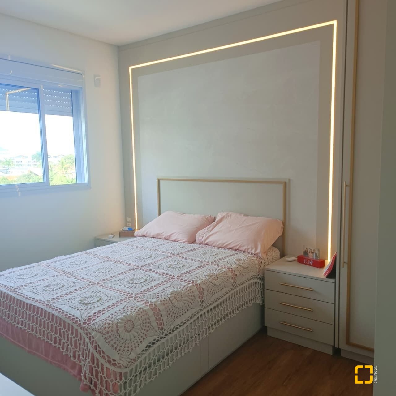 Apartamento com 81m², 3 quartos (sendo 1 suíte), 2 garagens, no bairro Ingleses do Rio Vermelho em Florianópolis