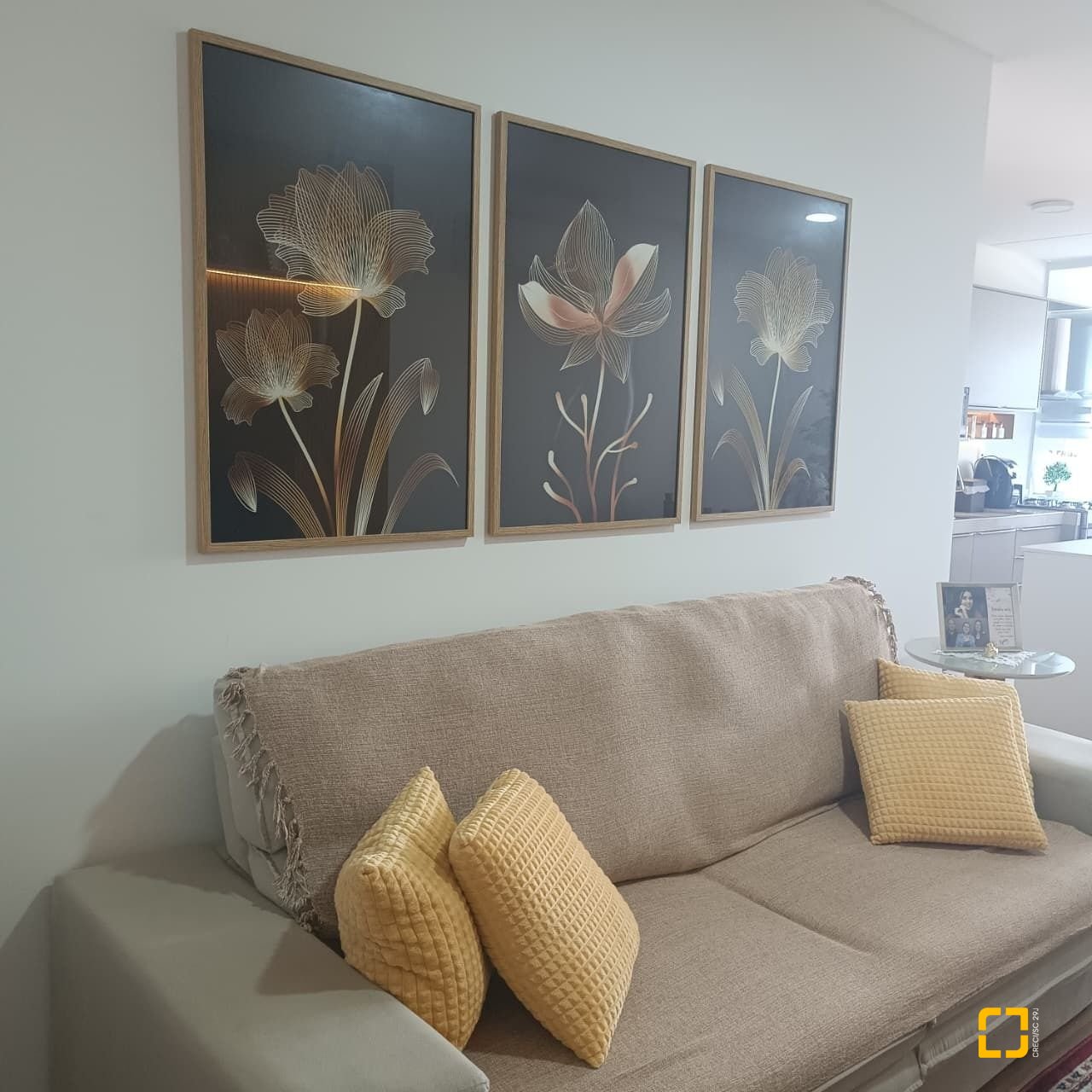 Apartamento com 81m², 3 quartos (sendo 1 suíte), 2 garagens, no bairro Ingleses do Rio Vermelho em Florianópolis