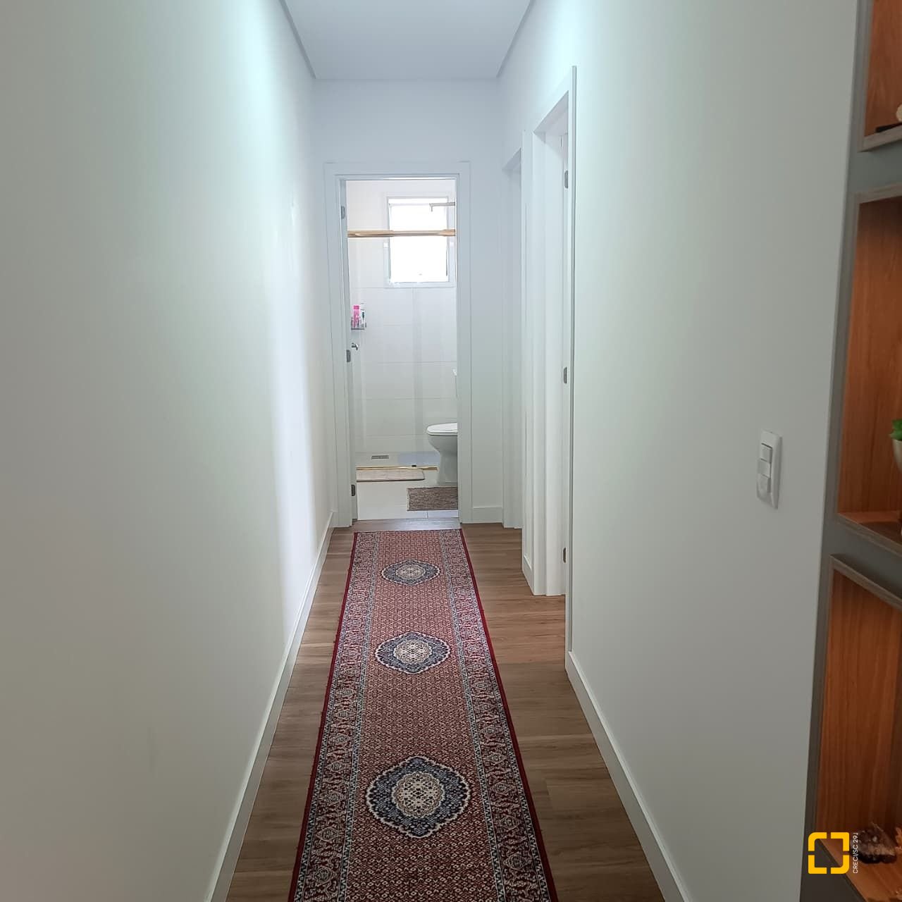 Apartamento com 81m², 3 quartos (sendo 1 suíte), 2 garagens, no bairro Ingleses do Rio Vermelho em Florianópolis